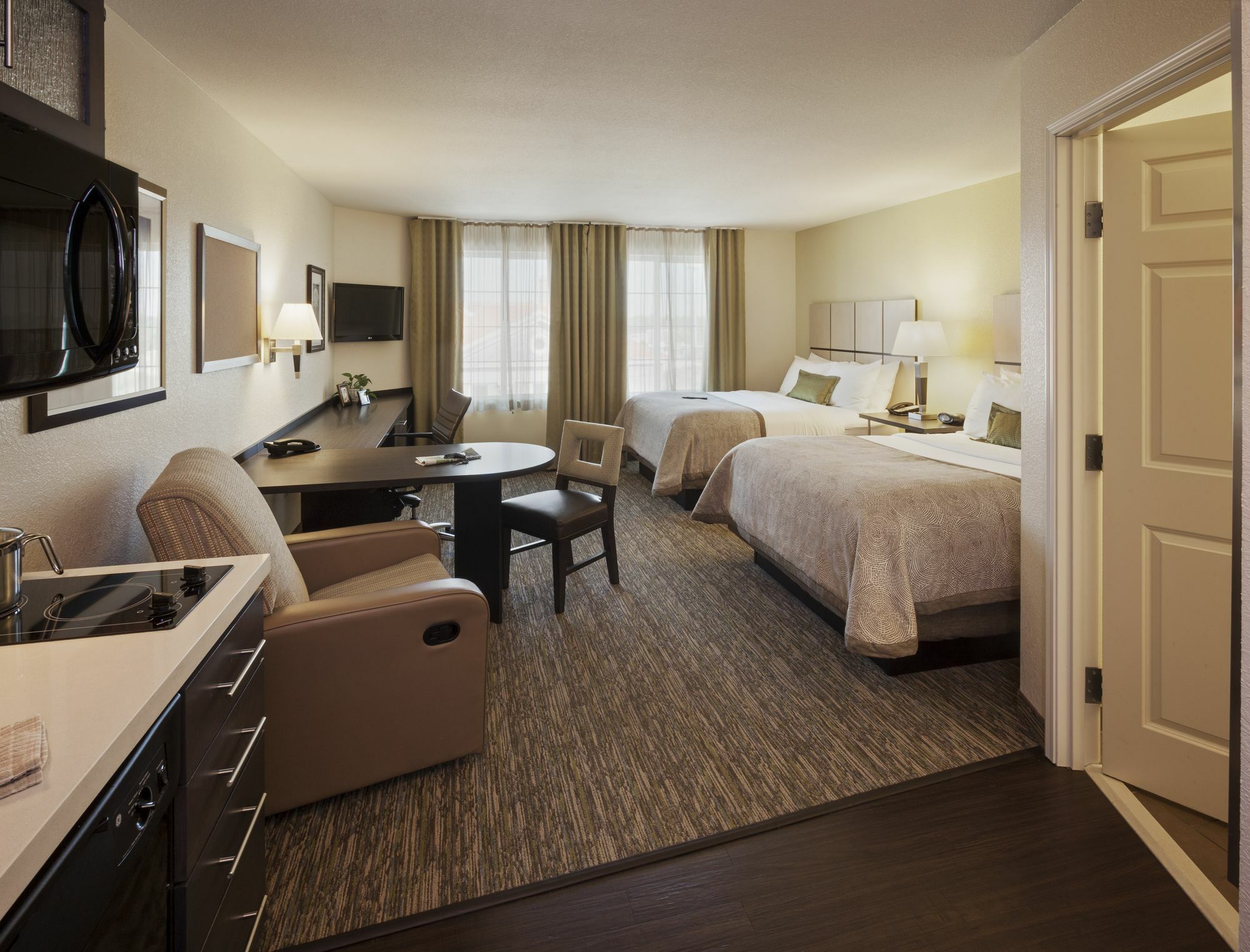 Candlewood Suites Alexandria West By Ihg Exterior photo